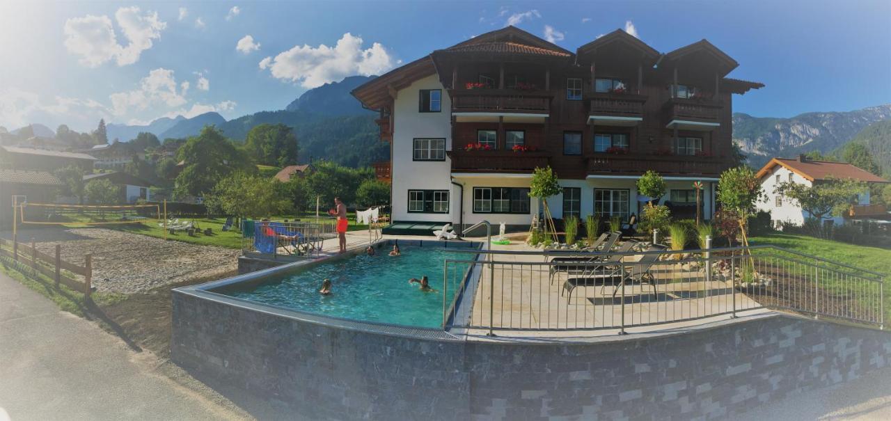 Gaestehaus Hartweger ภายนอก รูปภาพ