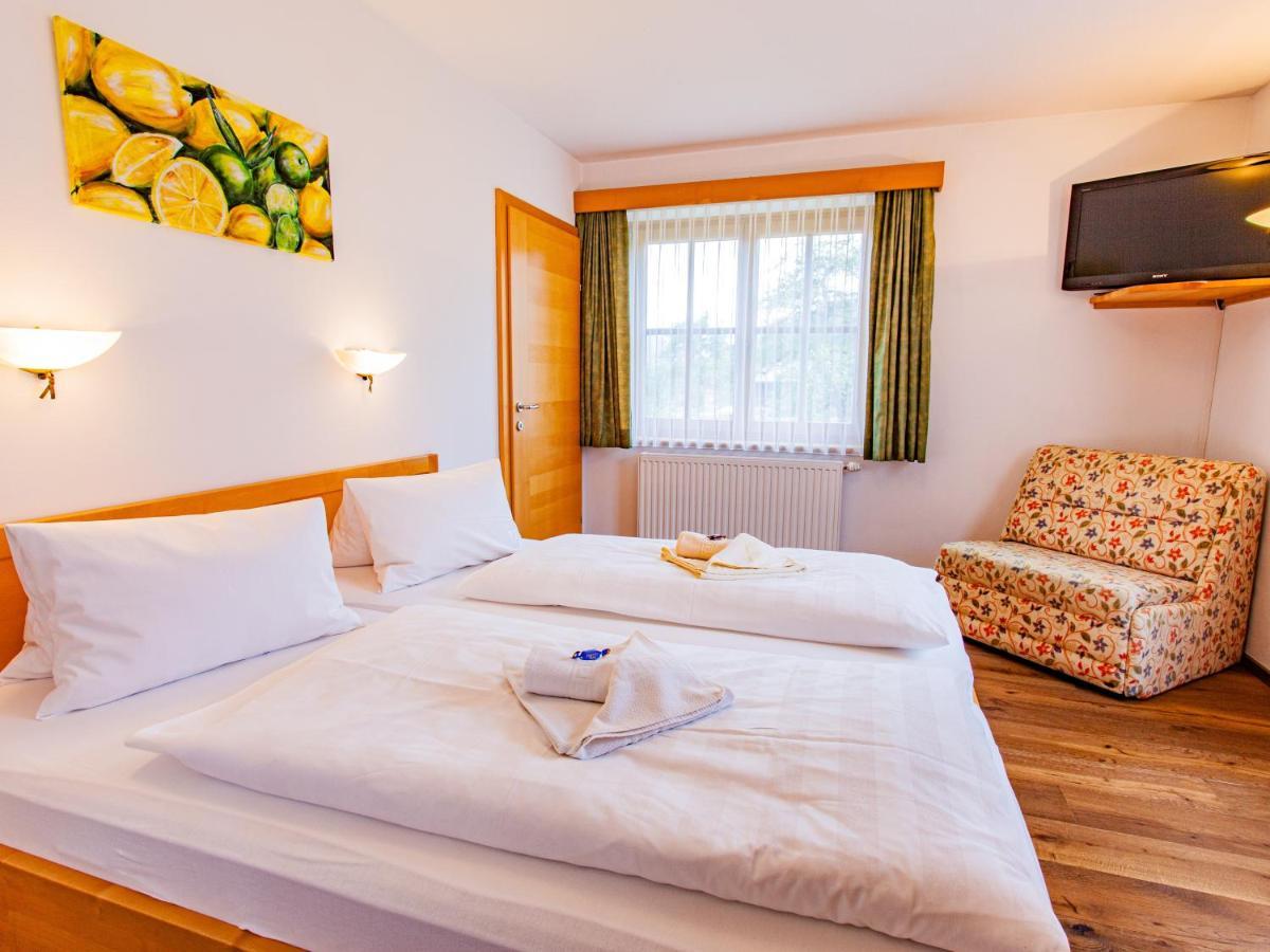 Gaestehaus Hartweger ภายนอก รูปภาพ