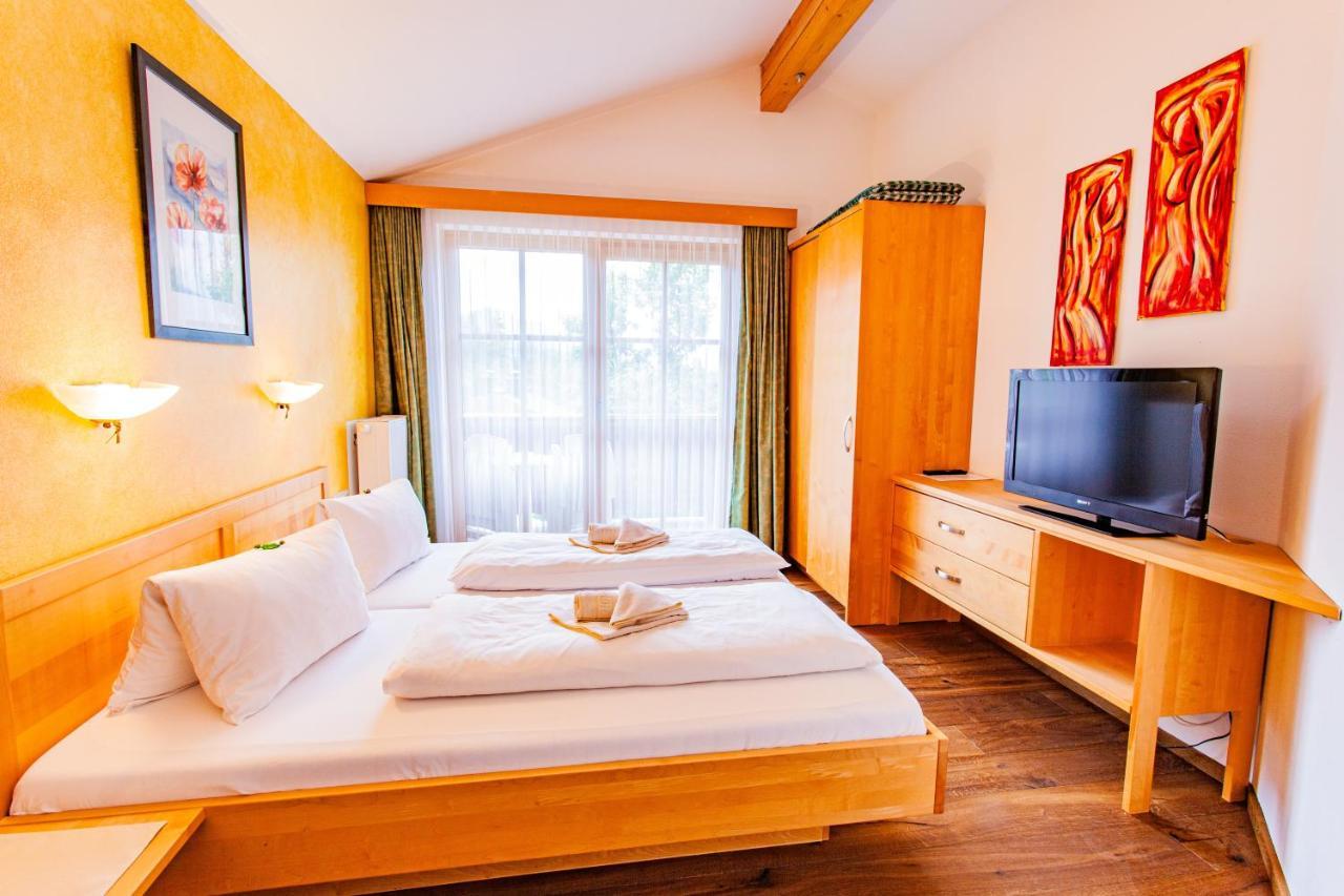 Gaestehaus Hartweger ภายนอก รูปภาพ