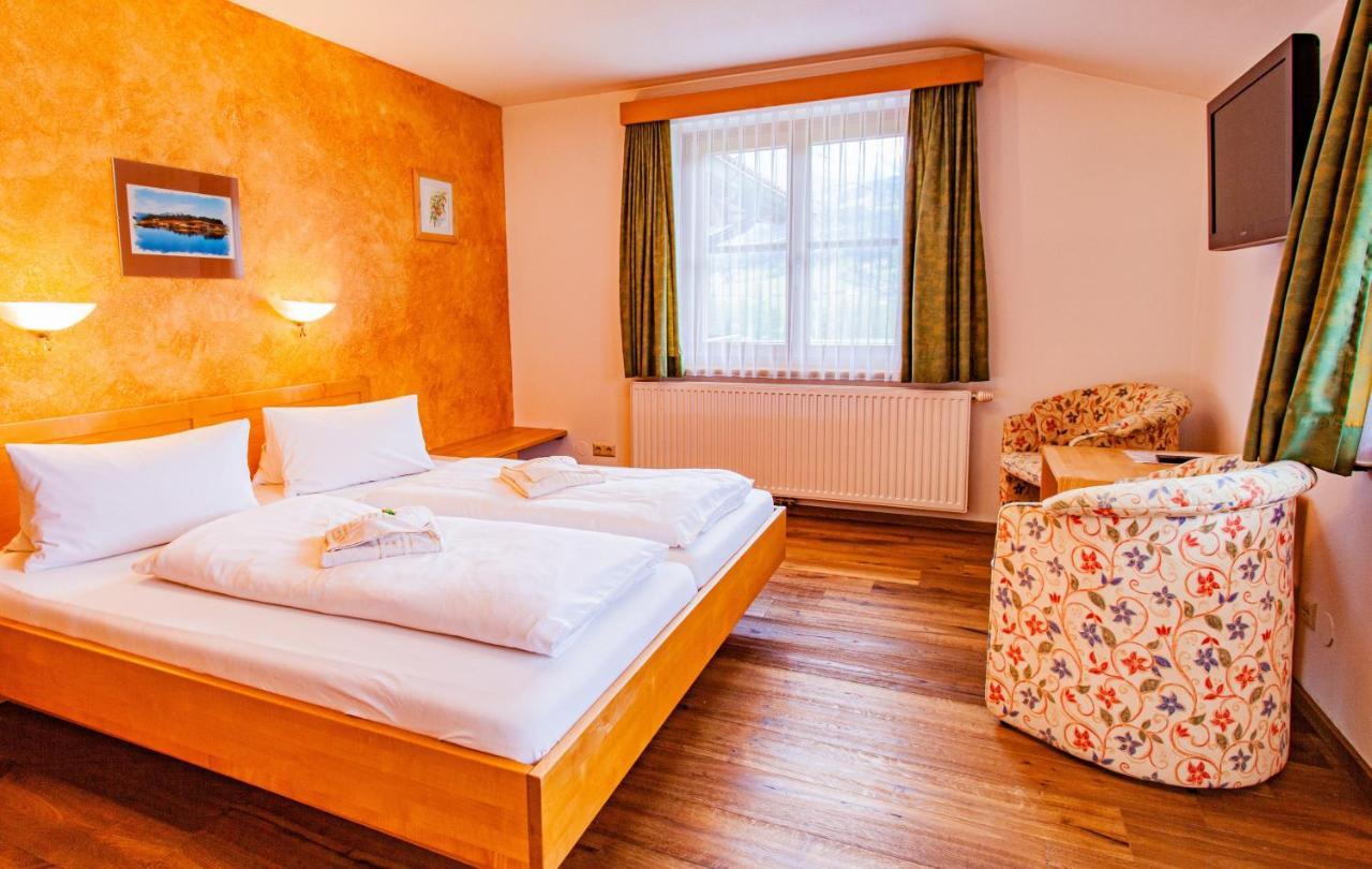 Gaestehaus Hartweger ภายนอก รูปภาพ