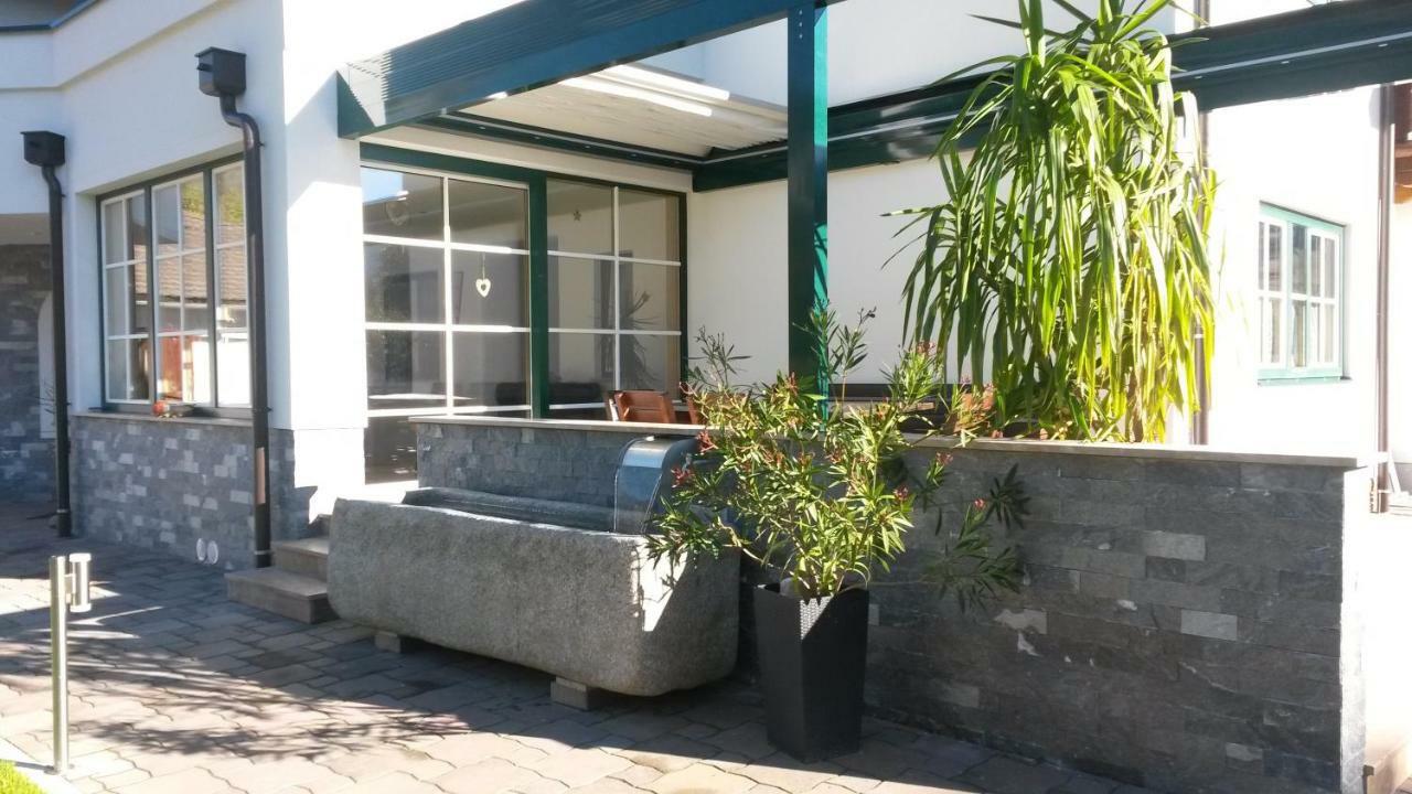 Gaestehaus Hartweger ภายนอก รูปภาพ